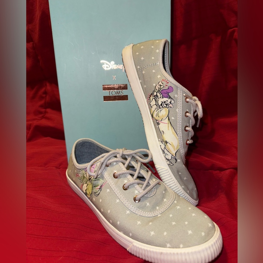 Limited Edition TOMS x Disney Gray Sneakers with Whimsical Seven Dwarfs Design